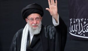 رهبر معظم انقلاب اسلامی در پی حمله صبح روز شنبه رژیم صهیونیستی و آمریکا به شهادت رسیدند. 